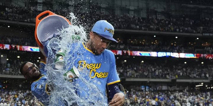 Brewers hold off skidding Mets 3-2 for 7th straight win thanks to Perkins’ throw
