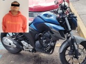 Motociclista atropella a trabajadora de limpia embarazada
