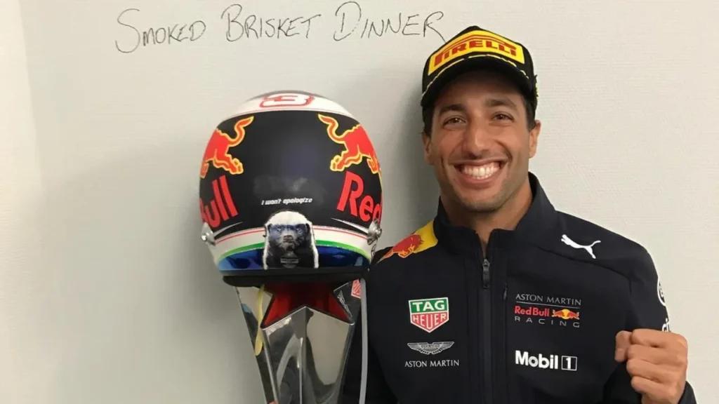 Daniel Ricciardo sufre accidente de motocross en Australia