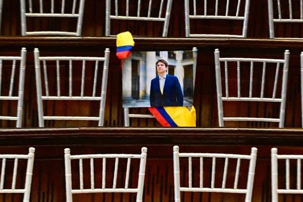 La silla que ocupó Miguel Uribe Turbay en el Senado se quedará vacía hasta 2026