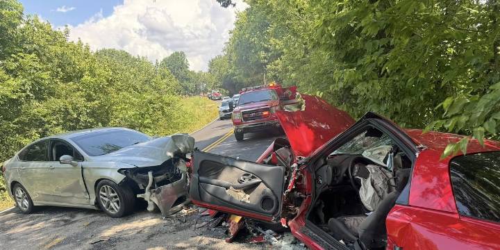2 injured in Maury County crash