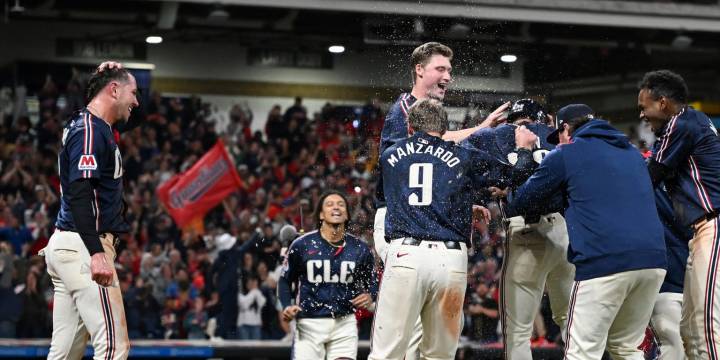 Guardians rally in 9th for walk-off win vs. Mariners
