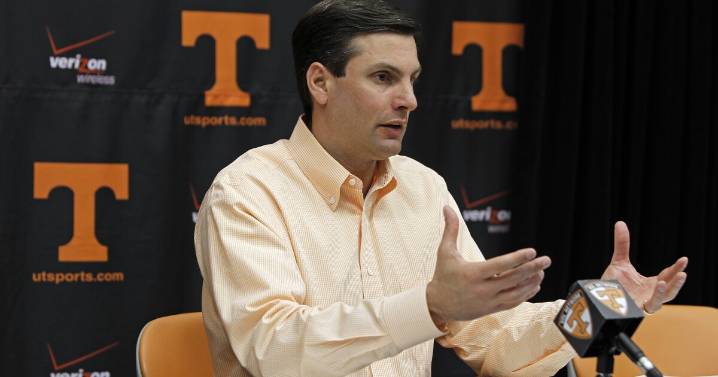 Derek Dooley, son of the late Vince Dooley, is running for senate