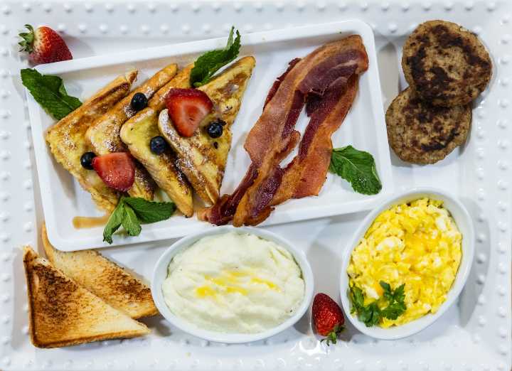Merna’s in Saginaw is serving breakfast just like grandma’s