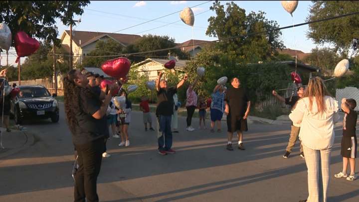 West Side community mourns after father, son fatally shot in connected shootings