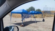 La Policía Nacional trabaja "bajo toldos playeros" en Almería