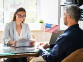 FOIA USCIS en 2025: la herramienta que todo migrante a EEUU debe conocer para acceder a su historial