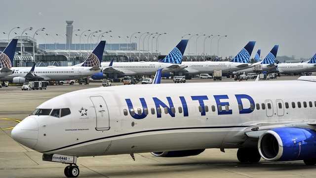 More than 1,000 United Airlines flights delayed in the US due to technology problem
