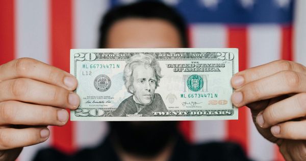 Dólar oficial HOY: así cerró la cotización de este viernes 22 de agosto