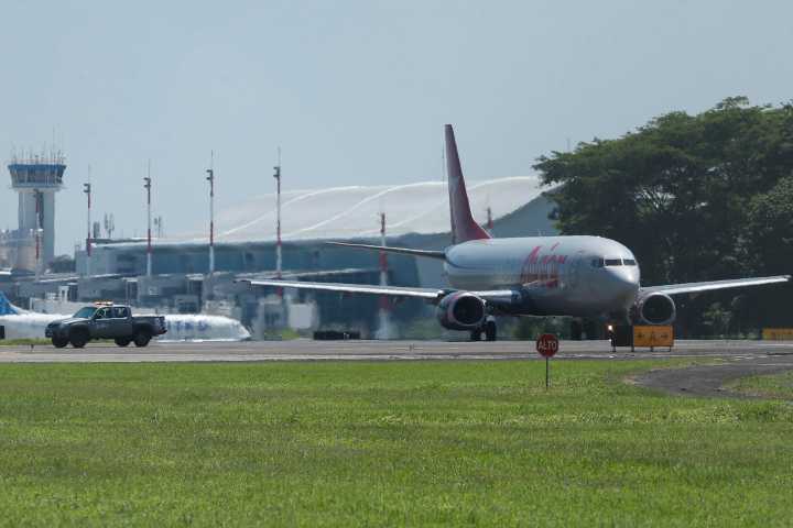 Llegan a Venezuela 372 migrantes repatriados desde Bolivia y México