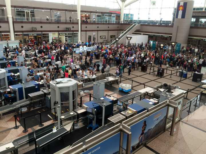 TSA expands dedicated lanes for families, others