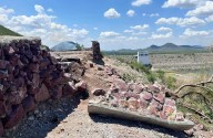 Se cae parte de la barda del mirador de la Presa Álvaro Obregón