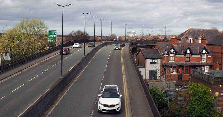Driving instructor on 'common' blunder motorists are making with dual carriageways