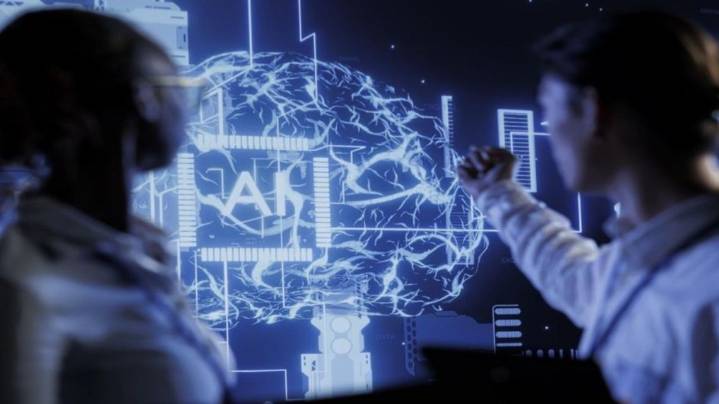 Expertos alertan: “La inteligencia artificial está sesgada por quienes la programan”