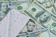 Two Ohio players score big in weekend lottery wins with over $200,000