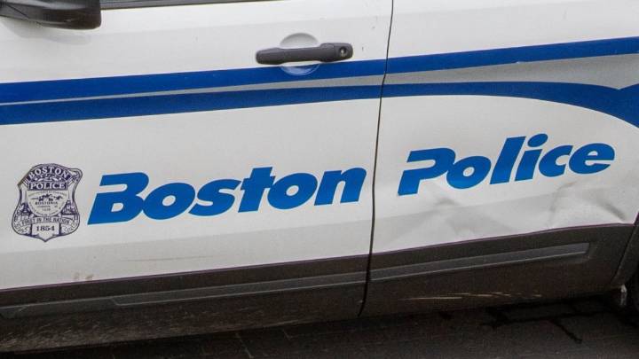 Dorchester Old Road shooting injures 1