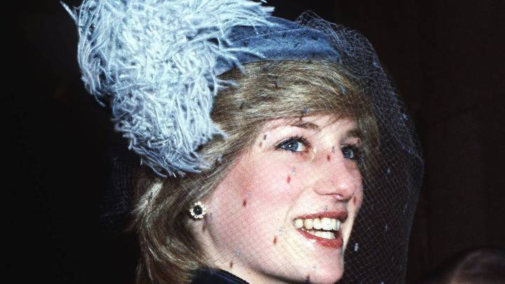Remembering Princess Diana's aunt, Lady Anne Wake-Walker, on the anniversary of her birth: ‘The end of an era’
