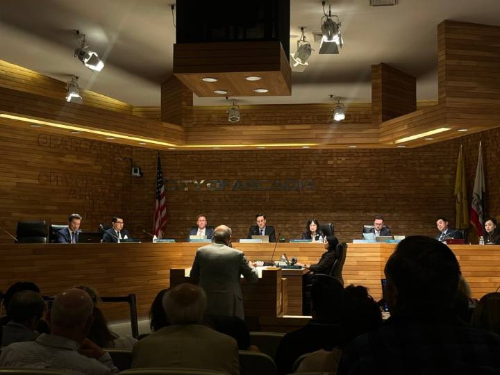 Could the Arcadia mayor be censured? A long-running clash leads to debate