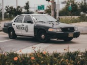 No solo por exceso de velocidad: las multas de tránsito que pocos conocen en Estados Unidos y sus costos