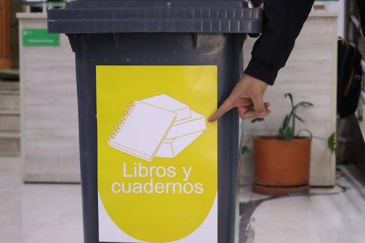 Concluye campaña de acopio de libros y cuadernos en GDL