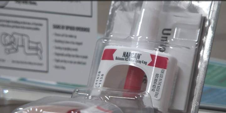 New social media trend has college students bringing Narcan to campus