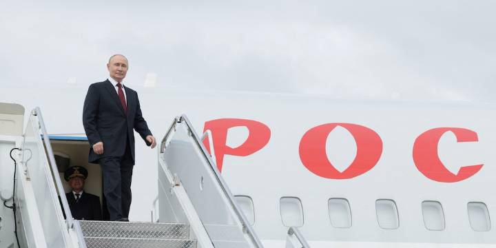 Vladimir Putin llegó a China para asistir a la cumbre de la Organización de Cooperación de Shanghái