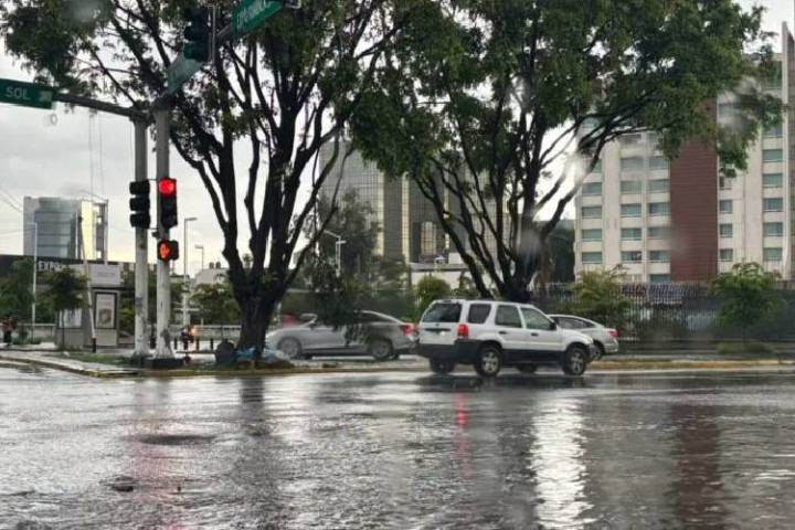 Hallan restos humanos arrastrados por la lluvia en Jardines del Bosque