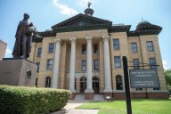 Access to mental health services, prenatal care among top barriers in Fort Bend County, survey finds