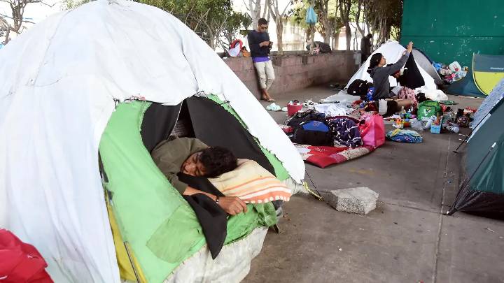 Campamento sumaba a la indigencia; migrantes serán recibidos en Celaya: Lorena Alfaro