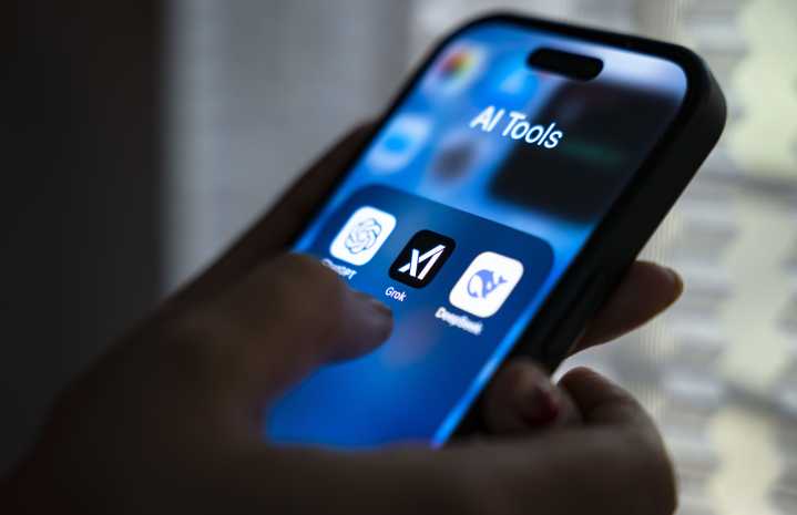 Elon Musk threatens to sue Apple over app store ranking of his AI app