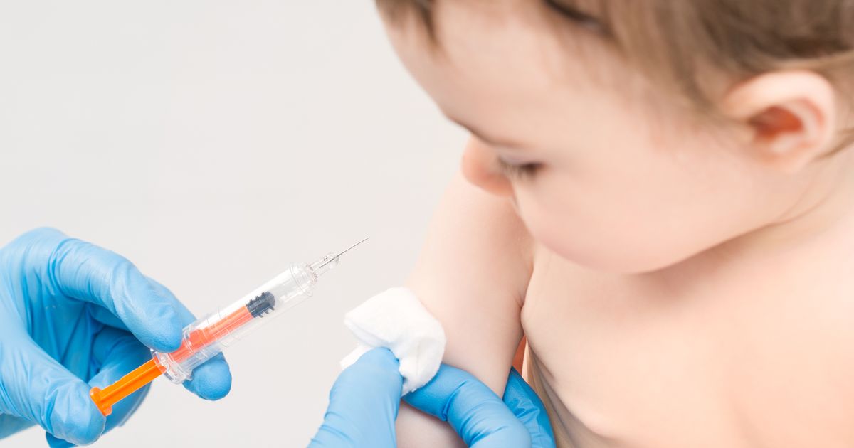 Chickenpox jab to be offered on NHS amid warning kids starting school unprotected