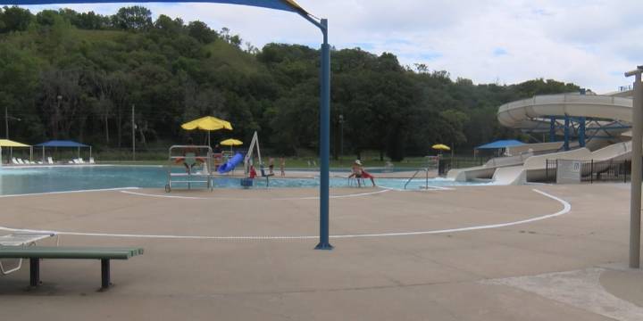 A decrease in pool attendance seen at Sioux City pools this summer