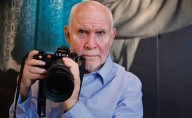 “Decir que estoy en shock no es suficiente”: el fotógrafo Steve McCurry habla de la guerra en Palestina