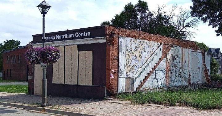 ‘It’s just awful’: Niagara Falls to deal with chronic vacancy, fading facades downtown