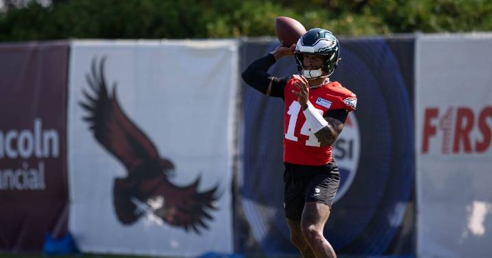 Eagles 2025 training camp practice notes, Day 11: QB Dorian Thompson