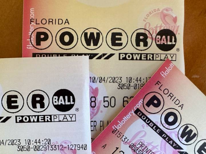 Powerball jackpot sits at $700M for Saturday's drawing