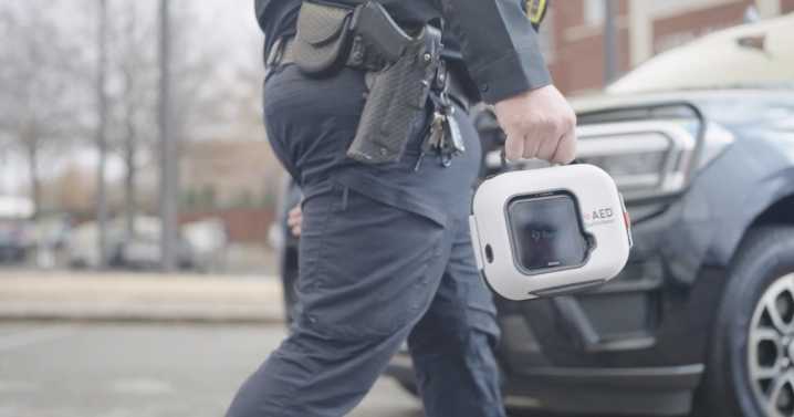 'Going to make a difference' | NKY success story prompts push to equip all Tri-State police officers with AEDs