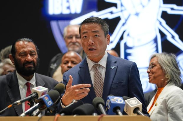 Texas Democrats head to California as Republicans warn of more escalations over walkout