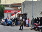Largas filas en oficinas del Infonavit en Chihuahua por saturación en el servicio