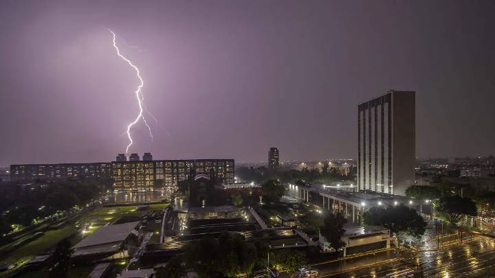 Las fuertes lluvias continuarán este lunes 11 de agosto en CDMX y Edomex; prepárate