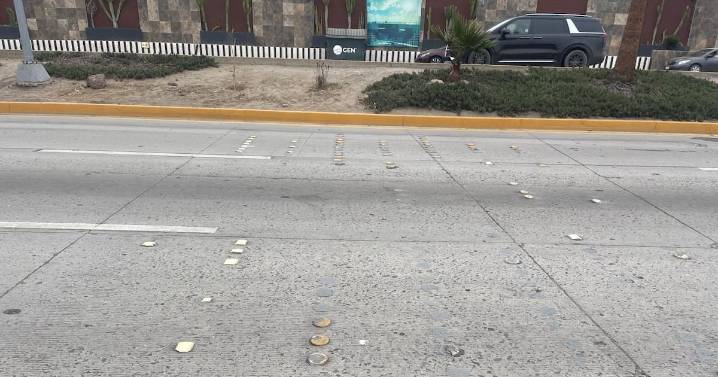 Solo 27 de 2 mil vialetas se desprendieron en bulevar Popotla