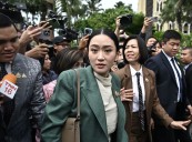 Tribunal destituye a la 1era ministra de Tailandia por escándalo de llamada telefónica filtrada con el líder de Camboya
