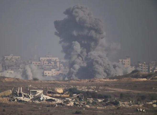 Israel lamenta las muertes de periodistas en un ataque aéreo en un hospital de Gaza