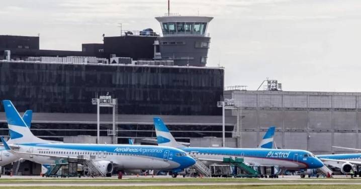 Controladores aéreos frenan despegues: exigen aumento tras un año sin mejoras salariales