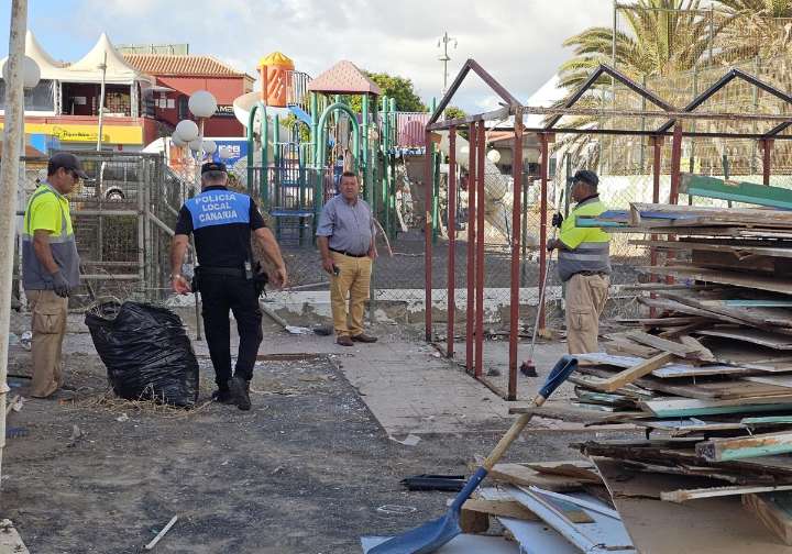 Eliminado un punto crítico de escombros y residuos en Caleta de Fuste