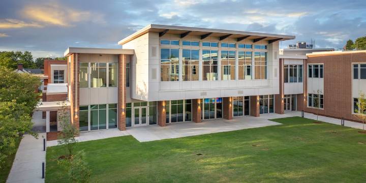 Franklin Road Academy unveils new upper school building, upgraded quad