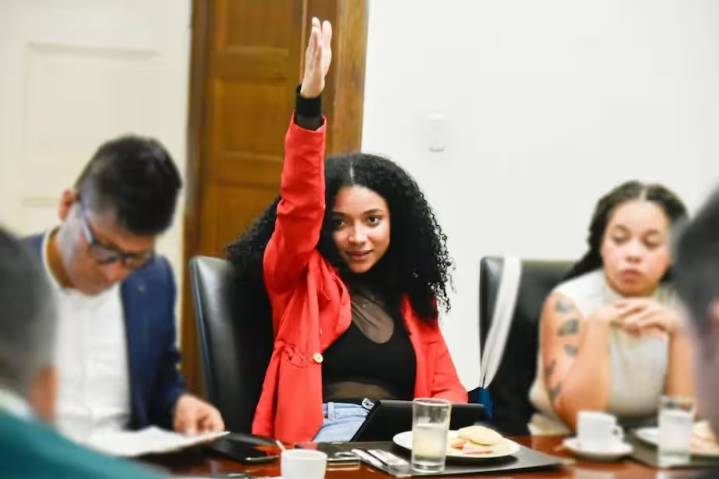 Denuncian irregularidades en designación de Juliana Guerrero en MinIgualdad