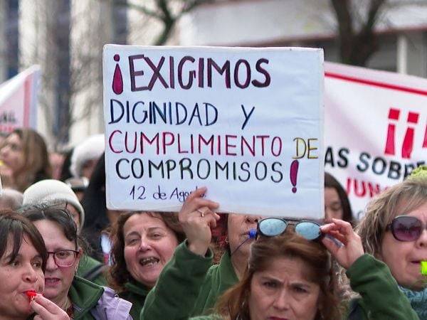 Un 90% de manipuladoras de alimentos de la Junaeb se adhirió al paro nacional en la Región del Biobío