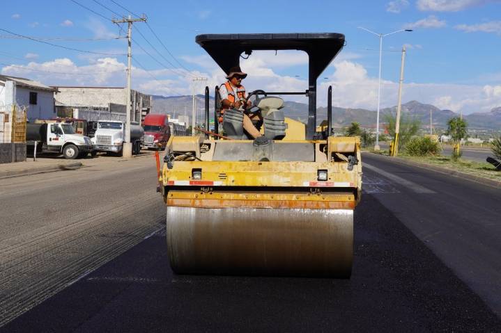 Lleva Municipio un 30% de avance en trabajos de recarpeteo de tramo del periférico R. Almada