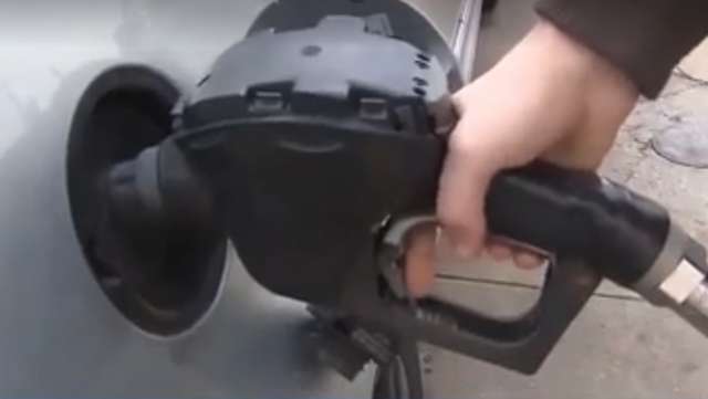 Labor Day weekend gas prices are lowest in 5 years